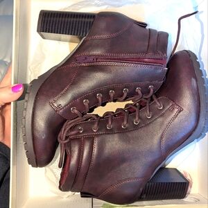 Style & Co. Burgundy Boots Size 7.5